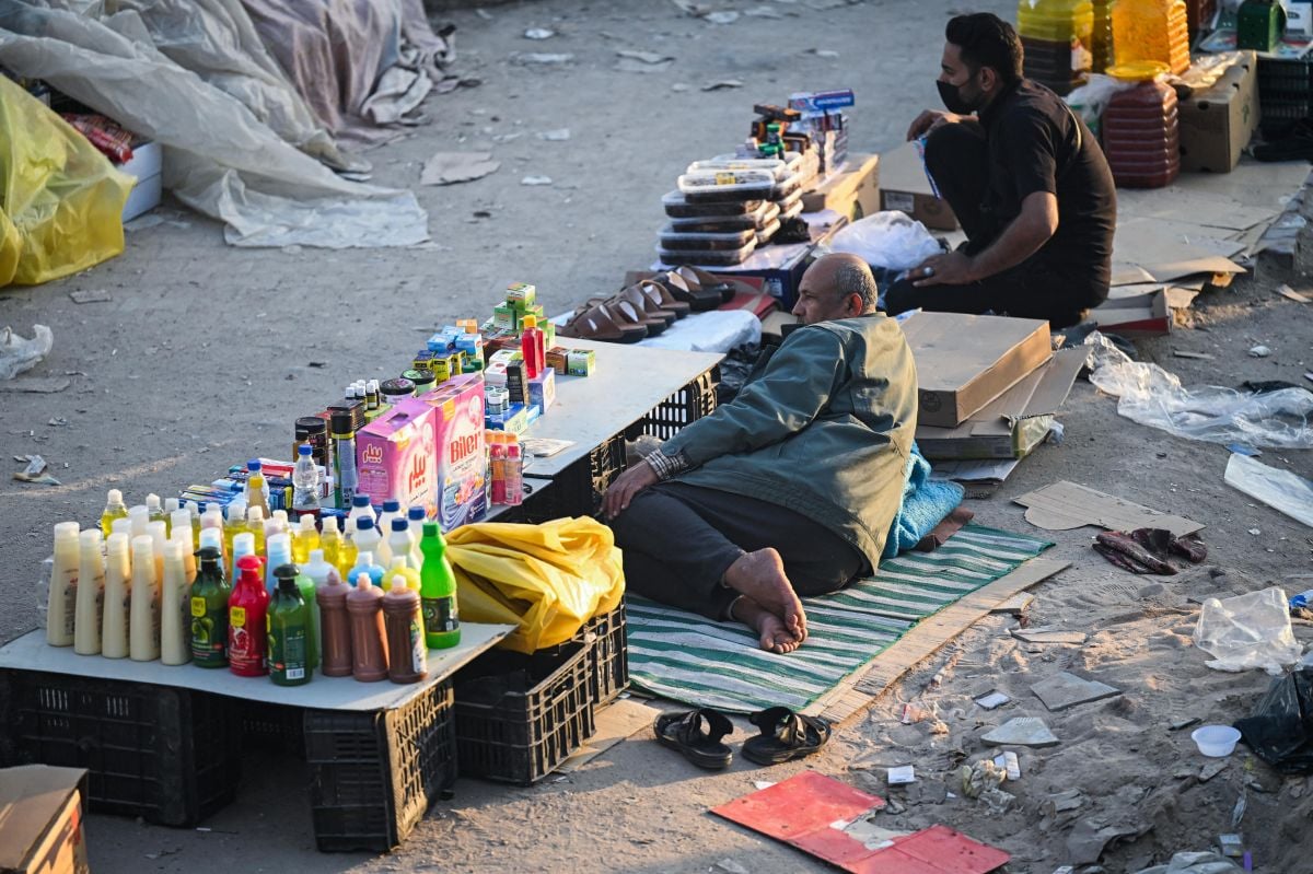 Iraqi markets a haven for pedlars escaping Iran's economic woes Iraqi markets a haven for pedlars escaping Iran's economic woes