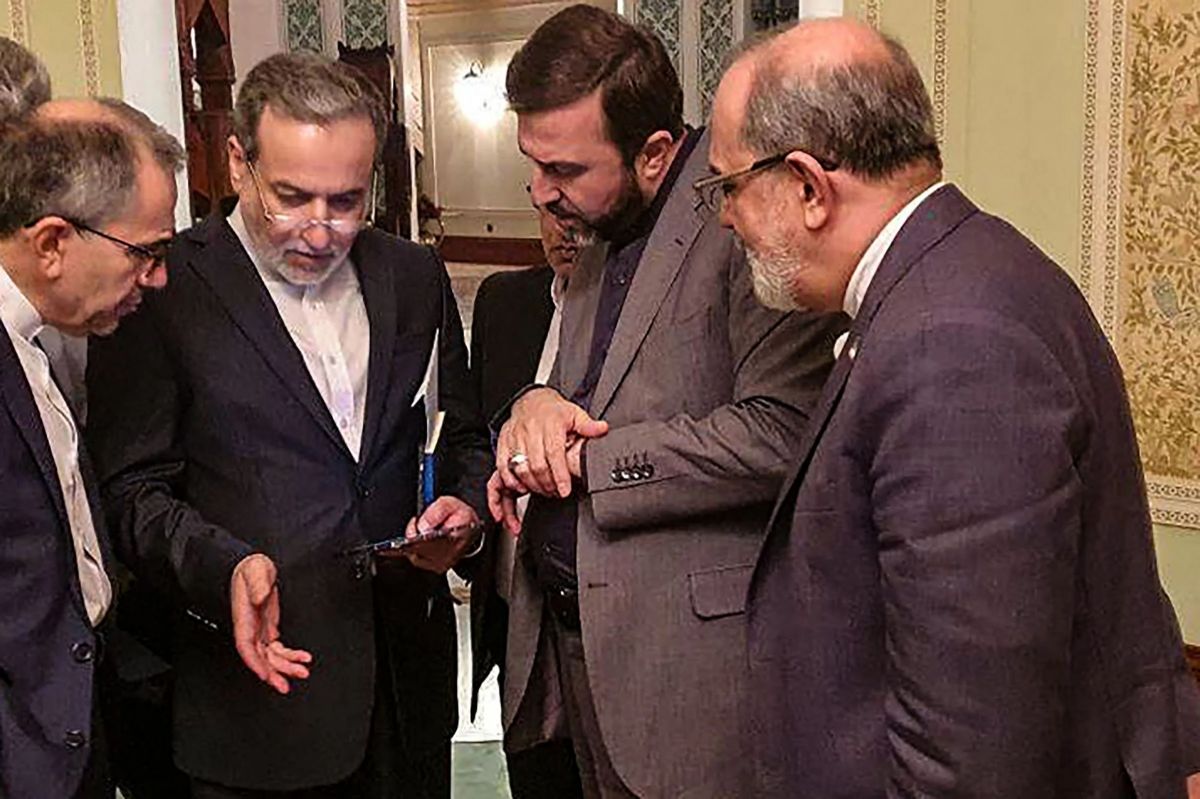 Positive atmosphere following first Iran-US meeting in Oman