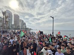 Gathering at Aïn el-Mreissé. Photo by Emmanuel Haddad.