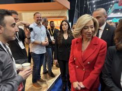 First Lady Neemat Aoun toured the Horeca Lebanon exhibition on April 8, 2025. (Credit: Philippe Hage Boutros/L’Orient-Le Jour)