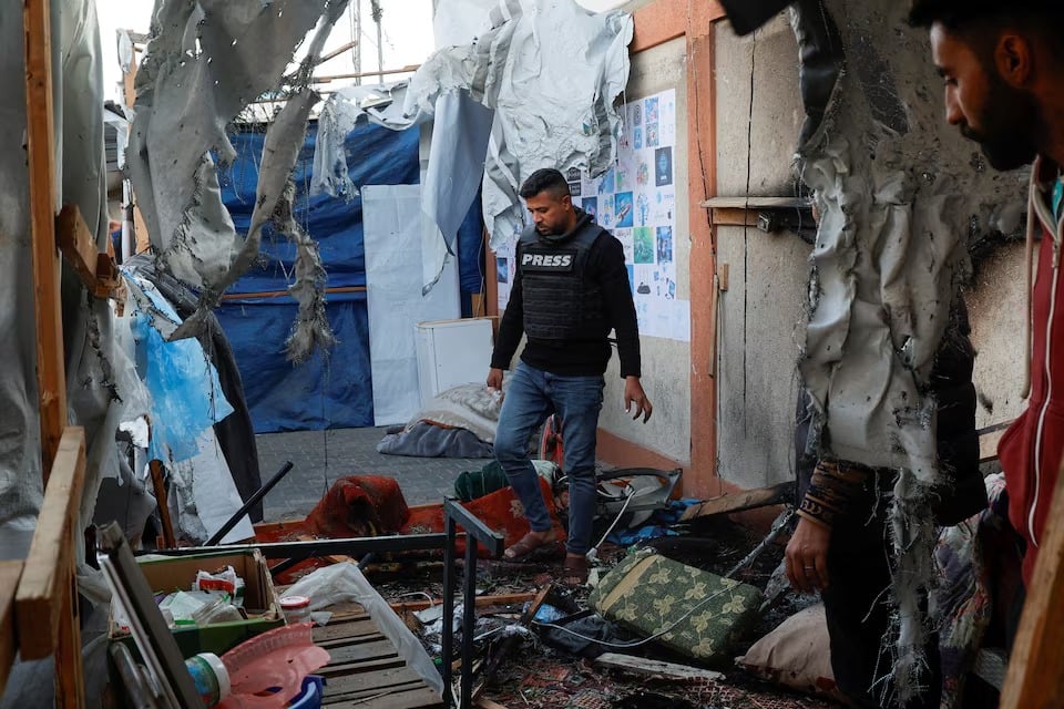‘Pictures of martyrs are not a journalistic scoop’: Gazan journalists criticize colleagues, then backtrack ‘Pictures of martyrs are not a journalistic scoop’: Gazan journalists criticize colleagues, then backtrack