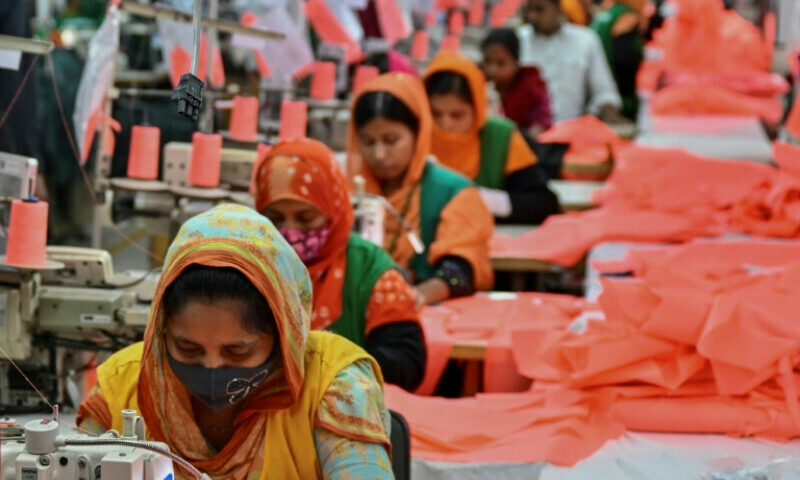 Des acheteurs américains de textile au Bangladesh ont suspendu leurs commandes, selon des fabricants Des acheteurs américains de textile au Bangladesh ont suspendu leurs commandes, selon des fabricants
