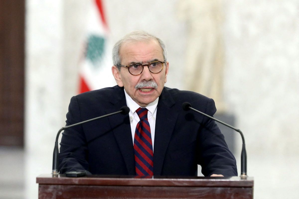 Salam asserts to keep 'equally distant' from Beirut candidates and all regions.