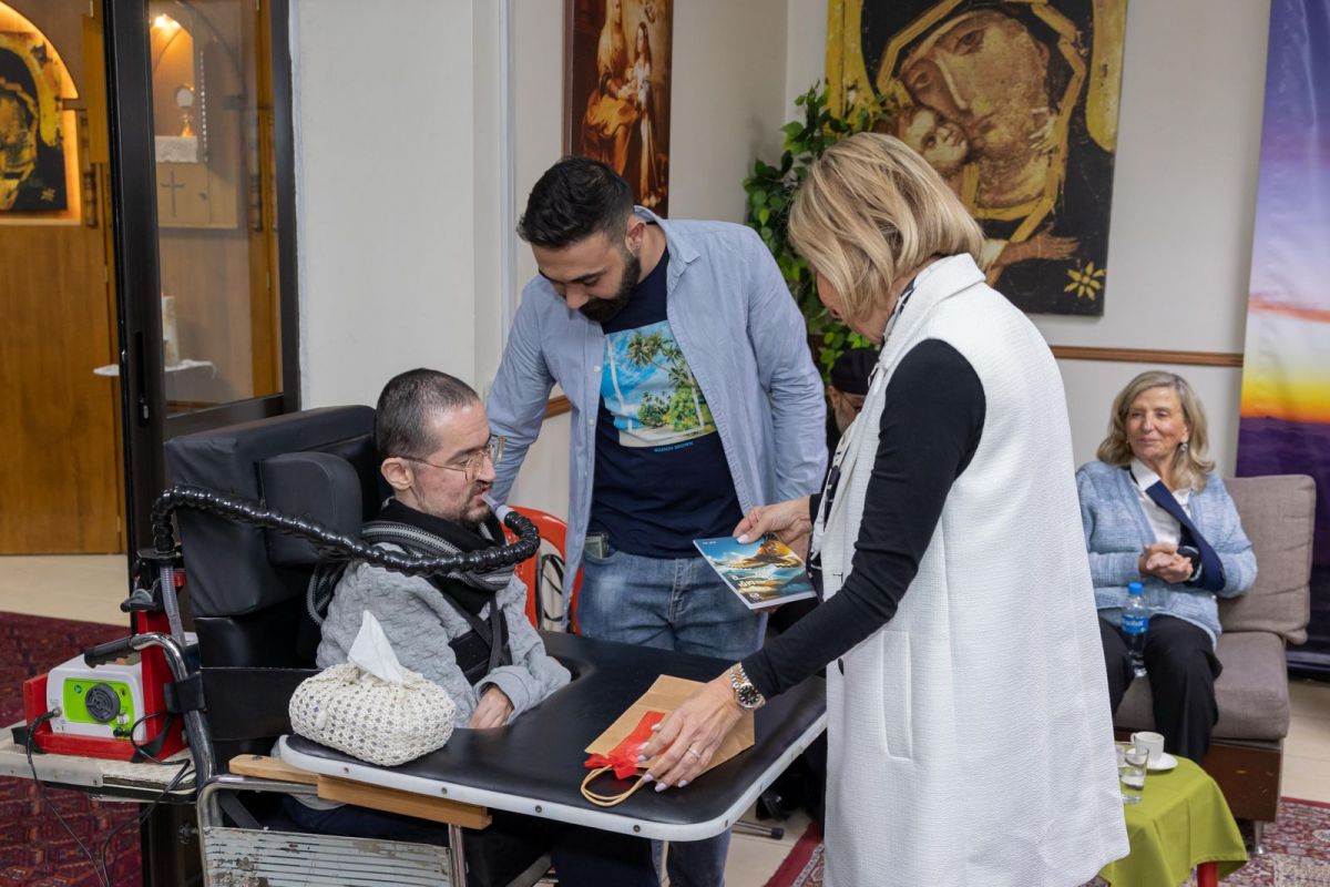 La Première dame du Liban visite le centre d’Anta Akhi La Première dame du Liban visite le centre d’Anta Akhi