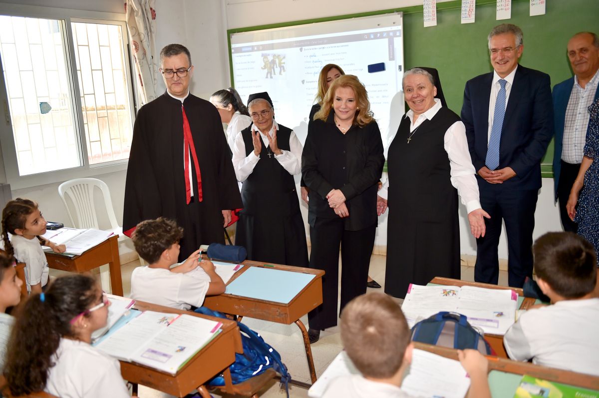 Leila Solh Hamadé inaugure l’école rénovée de Saint-Antoine à Zghorta Leila Solh Hamadé inaugure l’école rénovée de Saint-Antoine à Zghorta