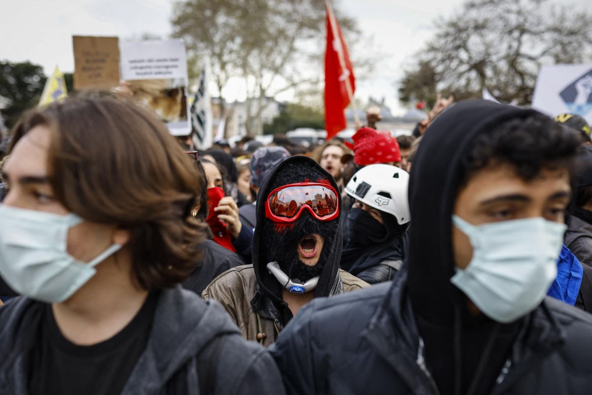 Turkey's opposition set to defy protest ban on Wednesday Turkey's opposition set to defy protest ban on Wednesday