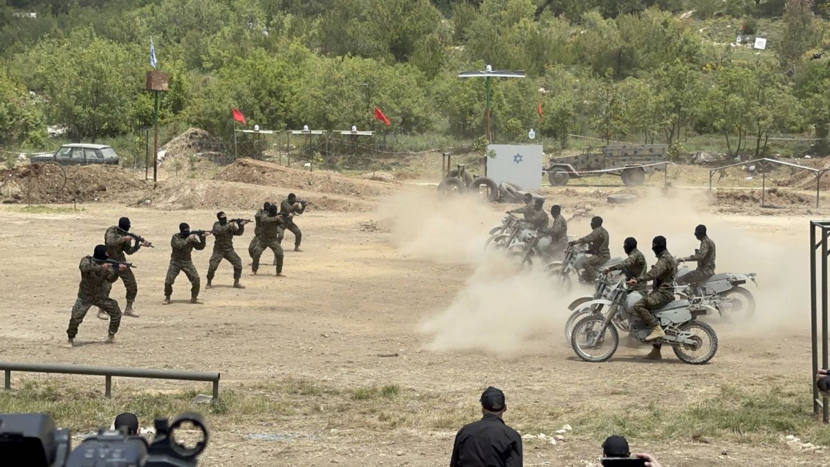 L’intégration de combattants du Hezbollah dans l’armée est-elle réaliste ? L’intégration de combattants du Hezbollah dans l’armée est-elle réaliste ?