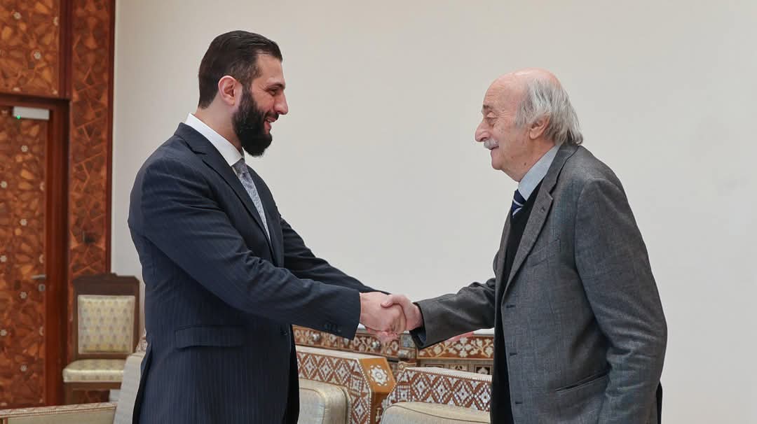 Les affrontements en Syrie font réagir la communauté druze au Liban, Joumblatt rencontre Chareh Les affrontements en Syrie font réagir la communauté druze au Liban, Joumblatt rencontre Chareh