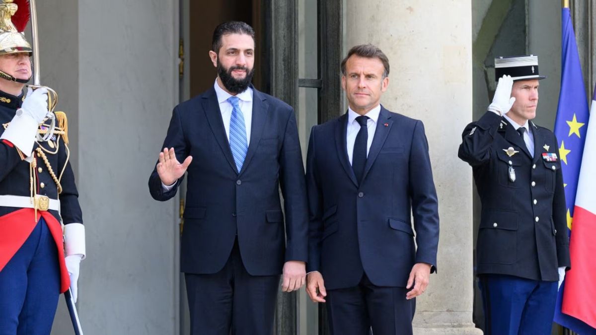 Sharaa’s Paris visit paves way for his international recognition