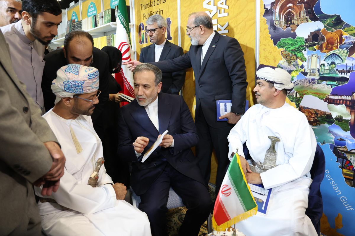 Iran top diplomat to visit Saudi, Qatar before Trump tour Iran top diplomat to visit Saudi, Qatar before Trump tour