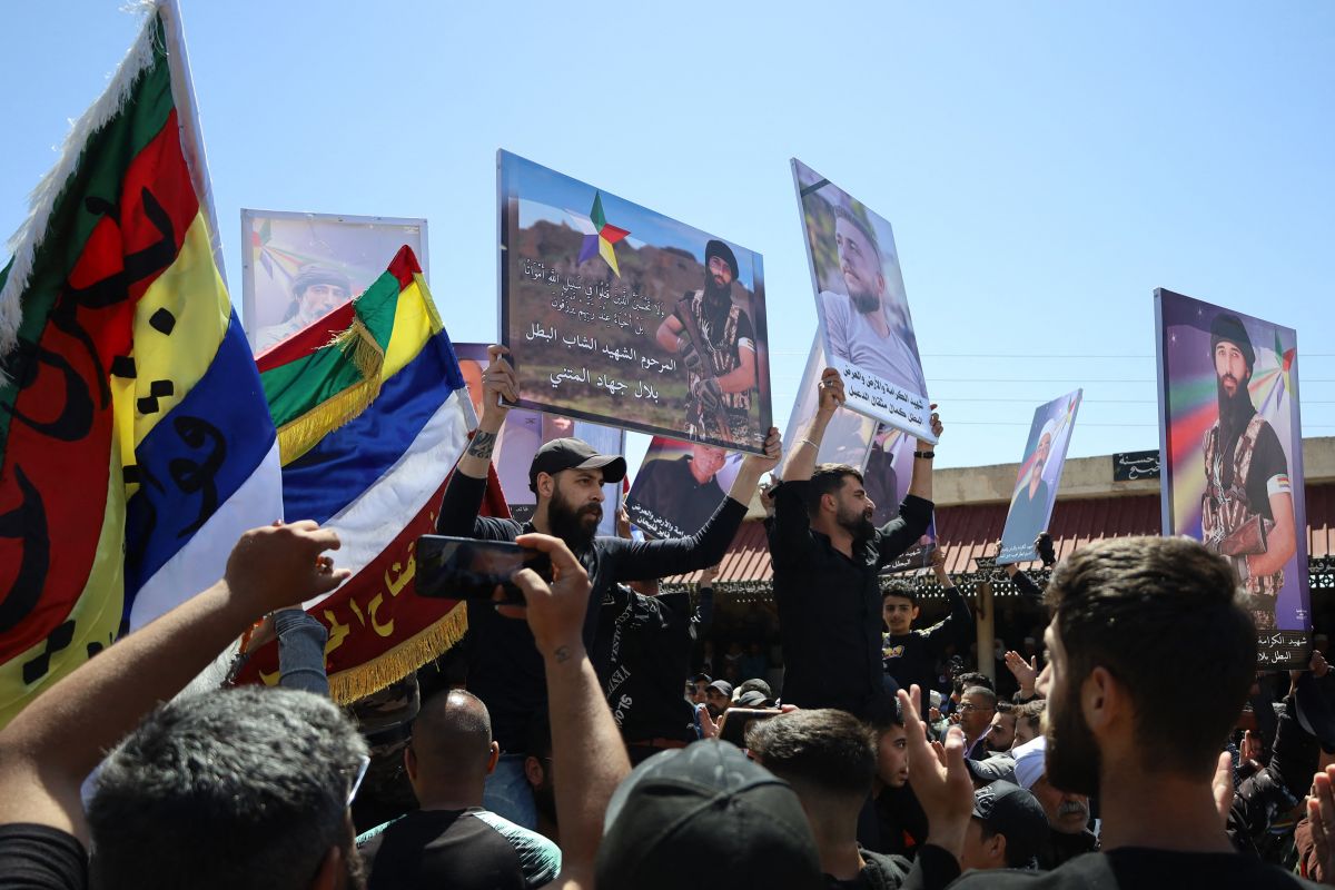 Israel army says opened mobile clinic for Druze in southern Syria Israel army says opened mobile clinic for Druze in southern Syria