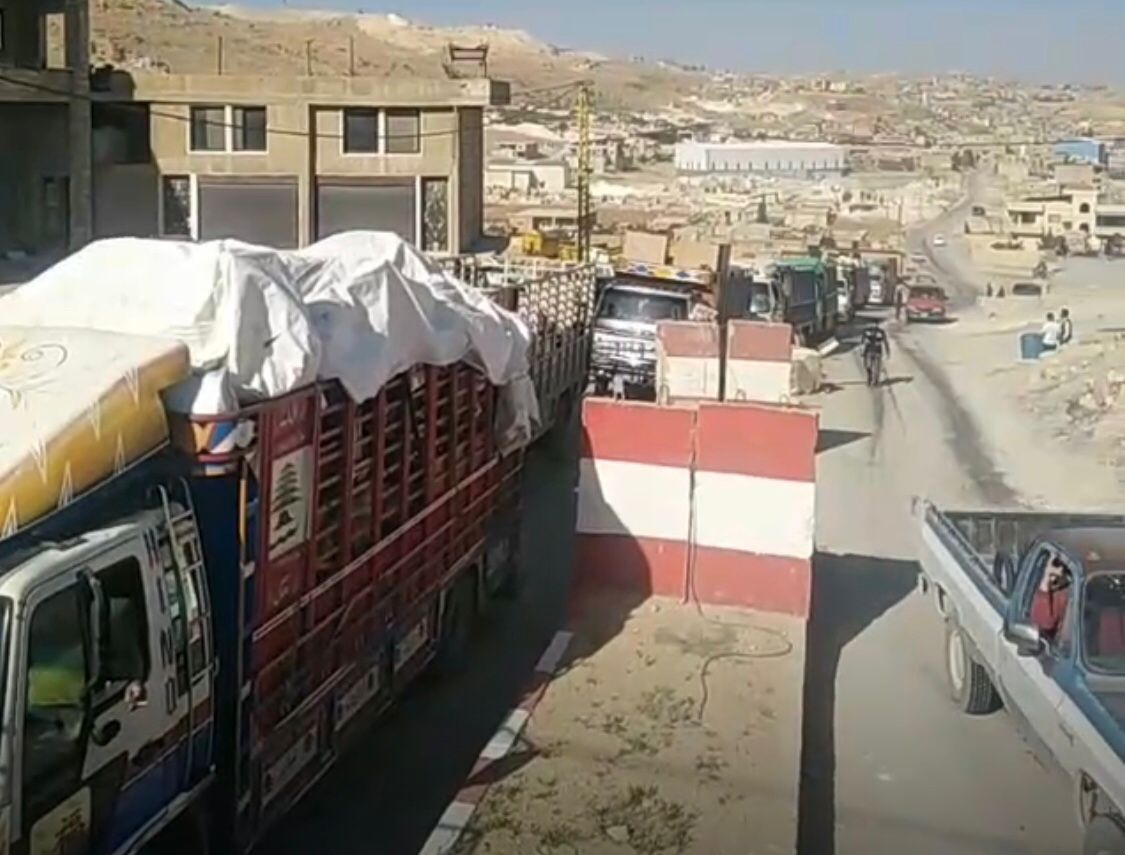 Around 100 Syrian families 'voluntarily' return to Syria