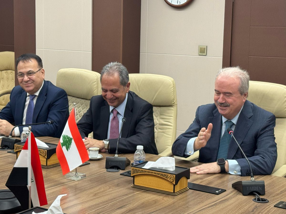 Le Liban envisage de rembourser le fuel irakien à l’aide de projets d'électricité et d'énergie solaire en Irak, selon Jaber et Saddi