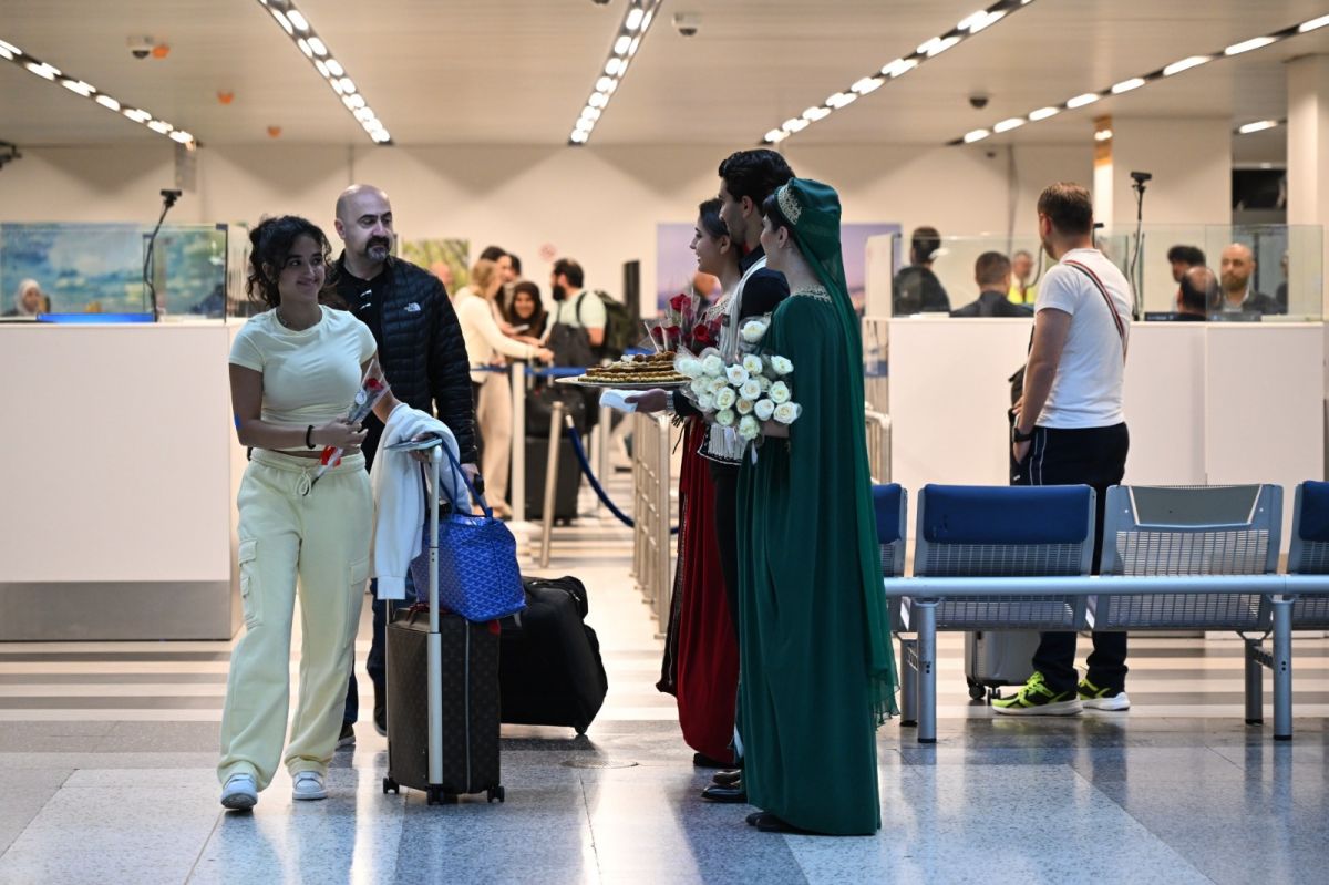 Two Emirates Airlines plane arrive in Beirut after travel ban lifted Two Emirates Airlines plane arrive in Beirut after travel ban lifted