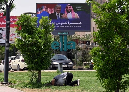 « Merci Trump ! » : après l’annonce de la levée des sanctions, les Syriens rêvent de nouveau