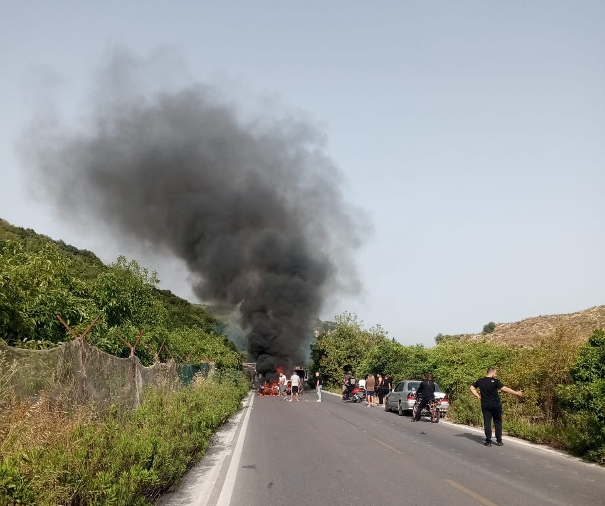 Israeli army strikes southern Lebanon, one dead in drone attack on a car Israeli army strikes southern Lebanon, one dead in drone attack on a car