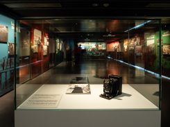 Une vue de l’exposition à l’Institut du monde arabe (IMA) de photos d’archives issues de la Bibliothèque orientale de l’Université Saint-Joseph de Beyrouth. Photo Yasser Gharooni