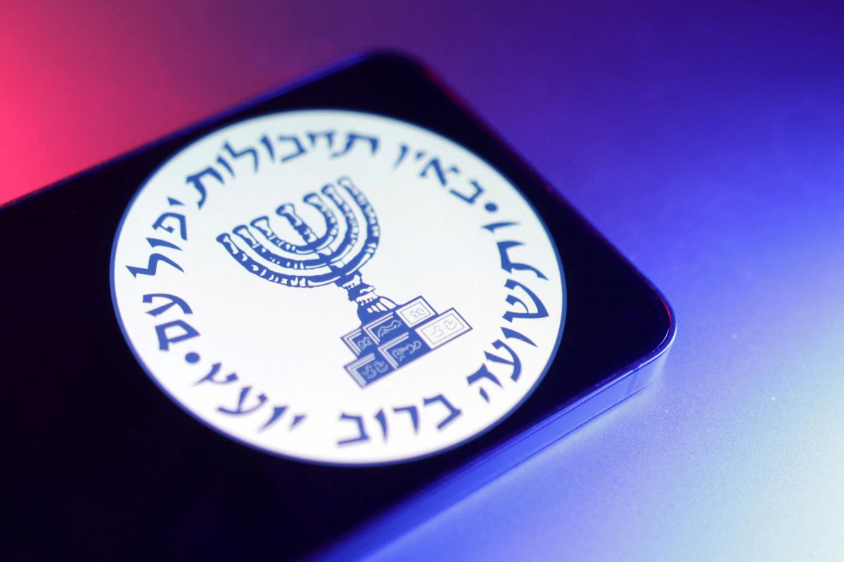 Mossad retrieves 2,500 items from Syrian archive of spy Eli Cohen Mossad retrieves 2,500 items from Syrian archive of spy Eli Cohen
