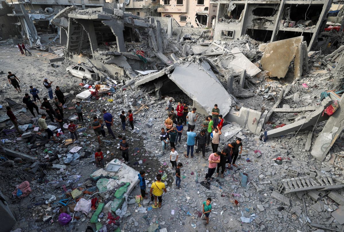 L'armée israélienne annonce de « vastes opérations terrestres » à Gaza, raids meurtriers