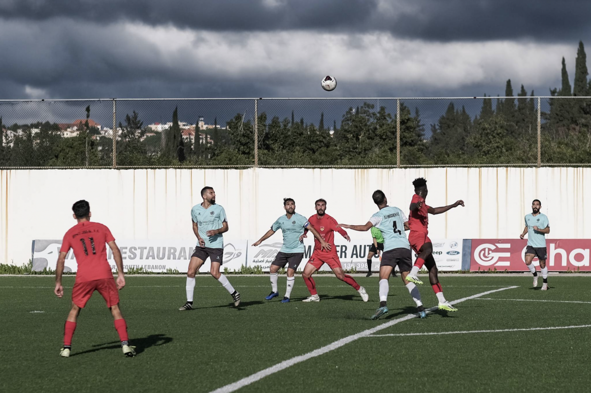 Bagarre à coups de couteaux après un match de football près de Tyr : plusieurs joueurs hospitalisés Bagarre à coups de couteaux après un match de football près de Tyr : plusieurs joueurs hospitalisés