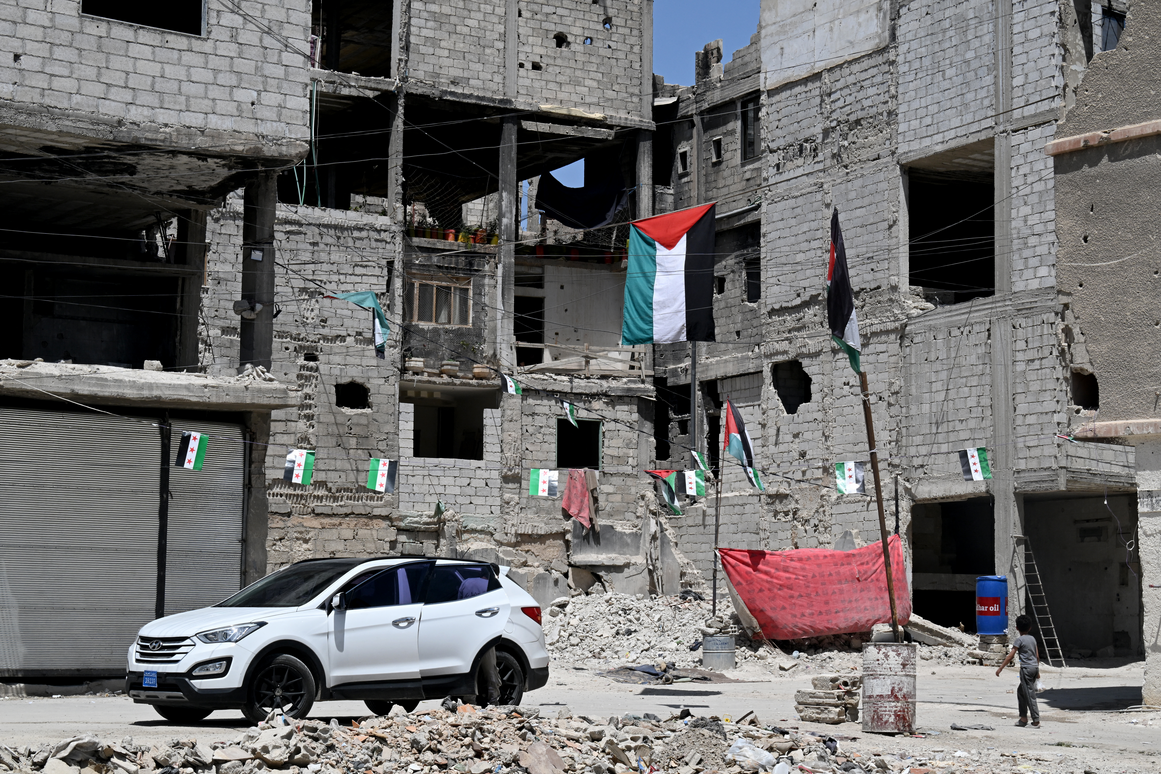 Palestinian faction chiefs quit Damascus amid pressure Palestinian faction chiefs quit Damascus amid pressure