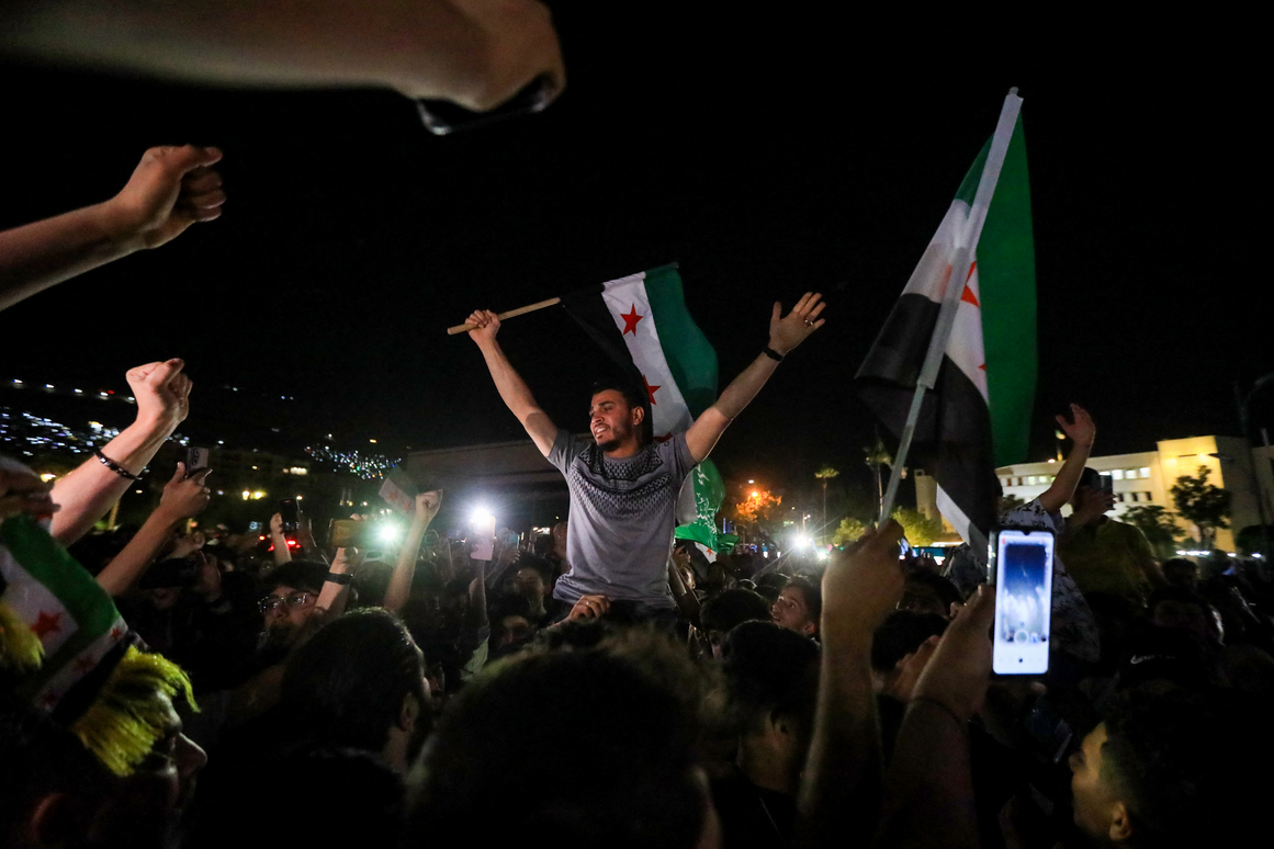 US issues orders easing Syria sanctions after Trump pledge US issues orders easing Syria sanctions after Trump pledge