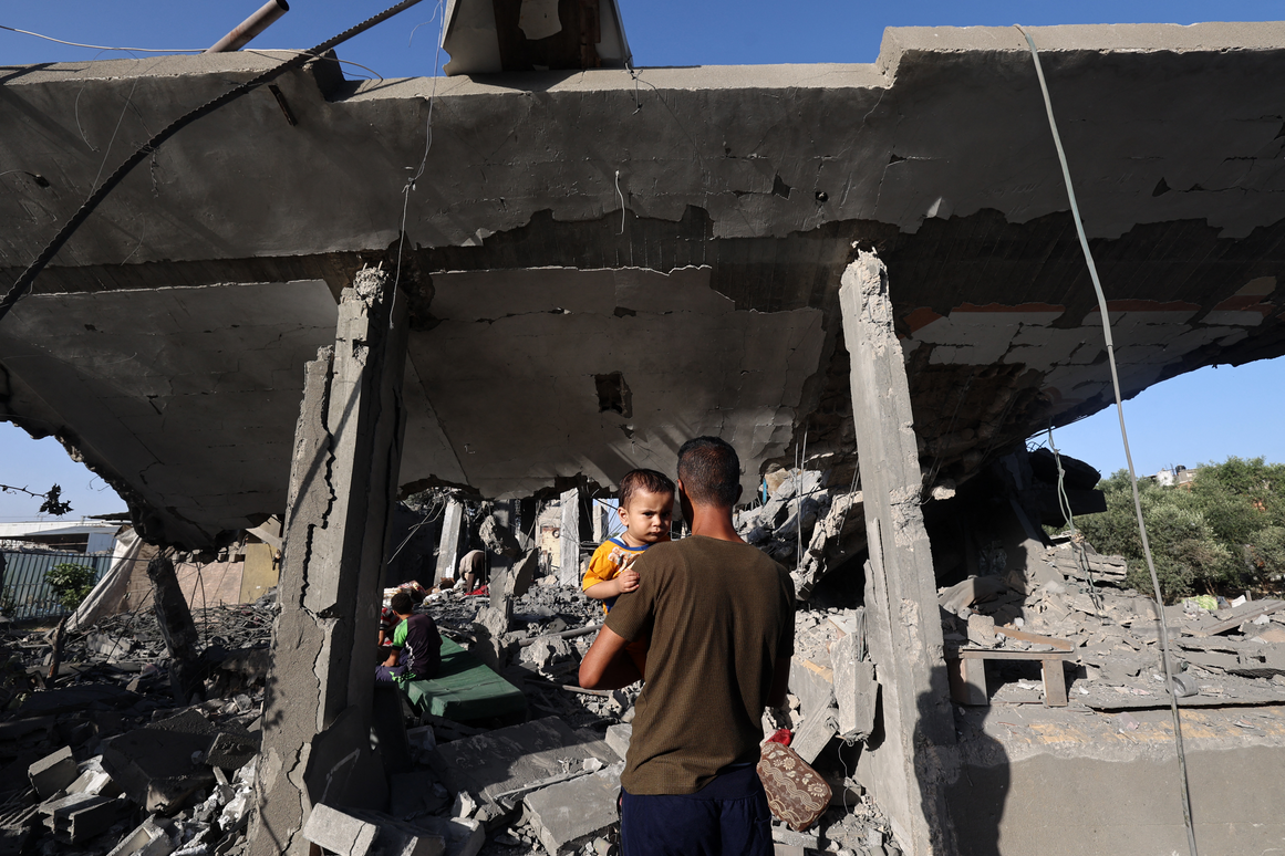 Gaza doctor receives the charred bodies of her nine children while on duty: MEE Gaza doctor receives the charred bodies of her nine children while on duty: MEE