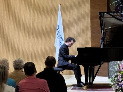 Une nuit au piano avec Brahms, Szymanowski et les fantômes de Liszt