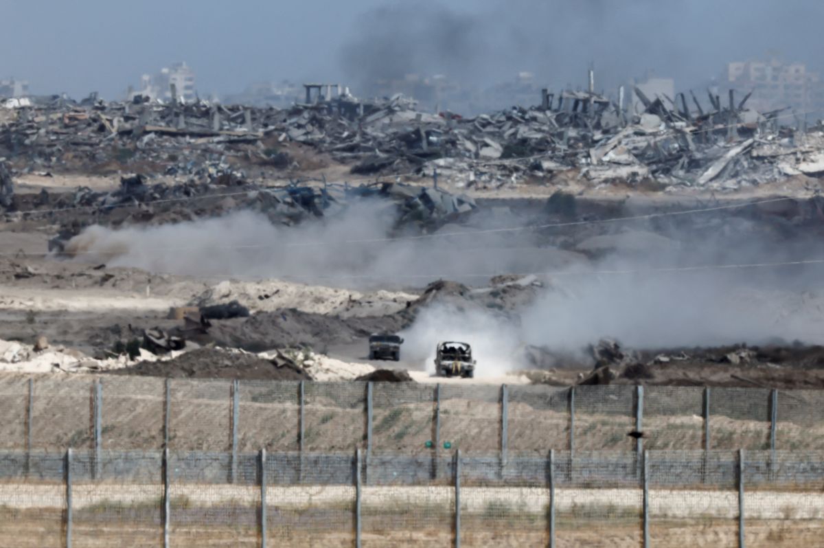Over 800 lawyers call for immediate enforcement of sanctions on Israel