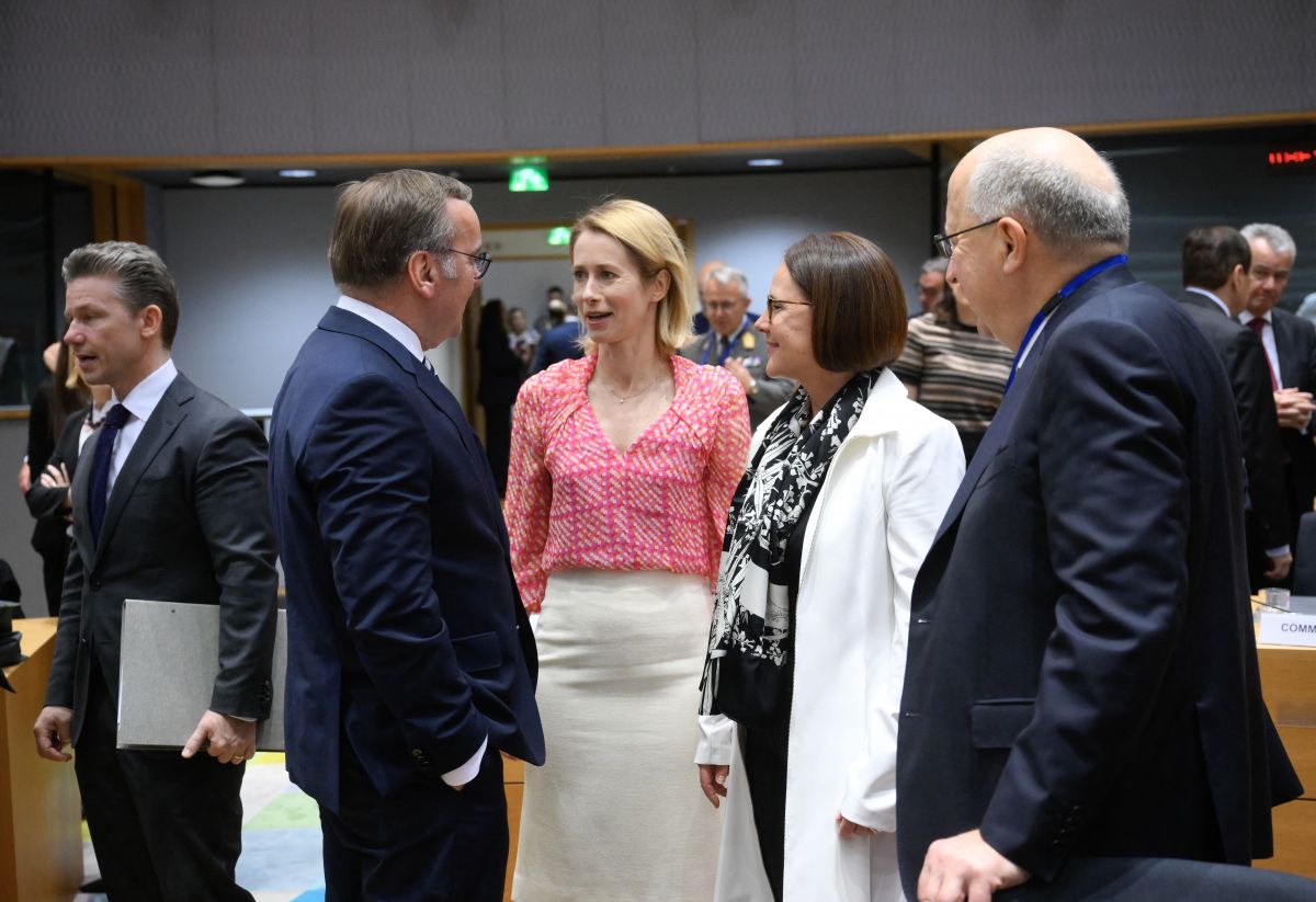 EU to review association agreement with Israel EU to review association agreement with Israel