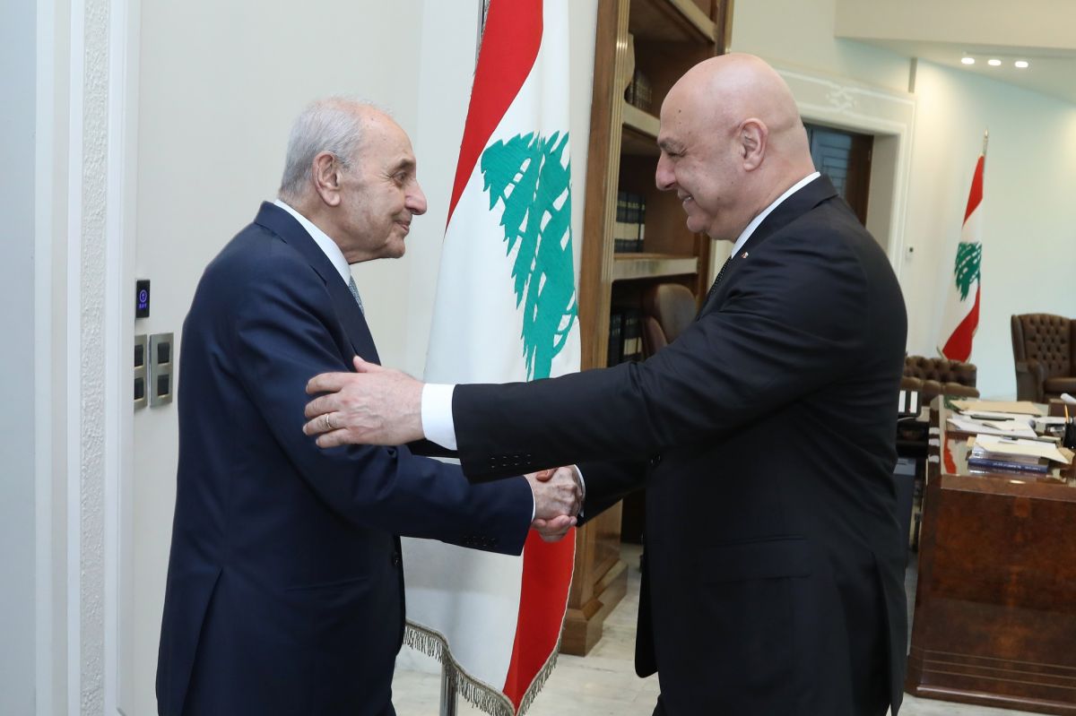 « Excellent » entretien Aoun-Berry à Baabda sur la Finul, les municipales et les réunions de la Chambre