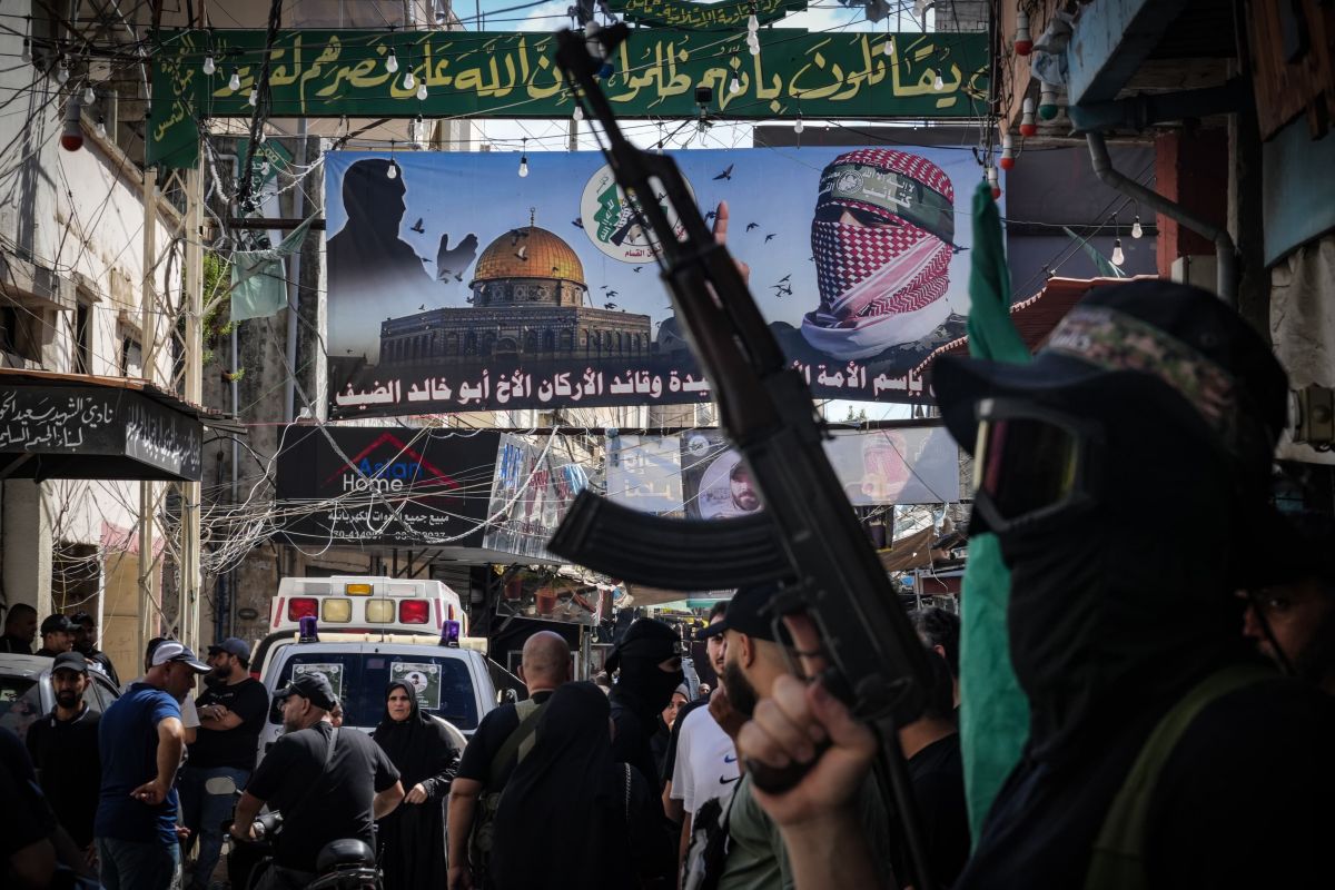 In Ain al-Hilweh, a refusal to 'lay down arms'