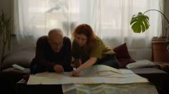 Angie Obeid, réalisatrice de 34 ans, et son père Mansour, 75 ans, en partance pour un itinéraire de 4 000 km, de Bruxelles à Beyrouth.