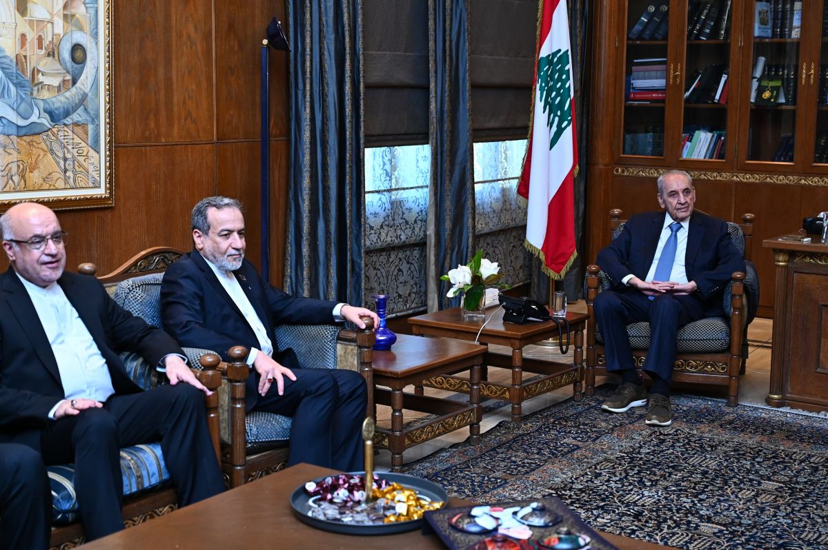 'New page' of non-interference between Iran, Lebanon: Araghchi in Beirut