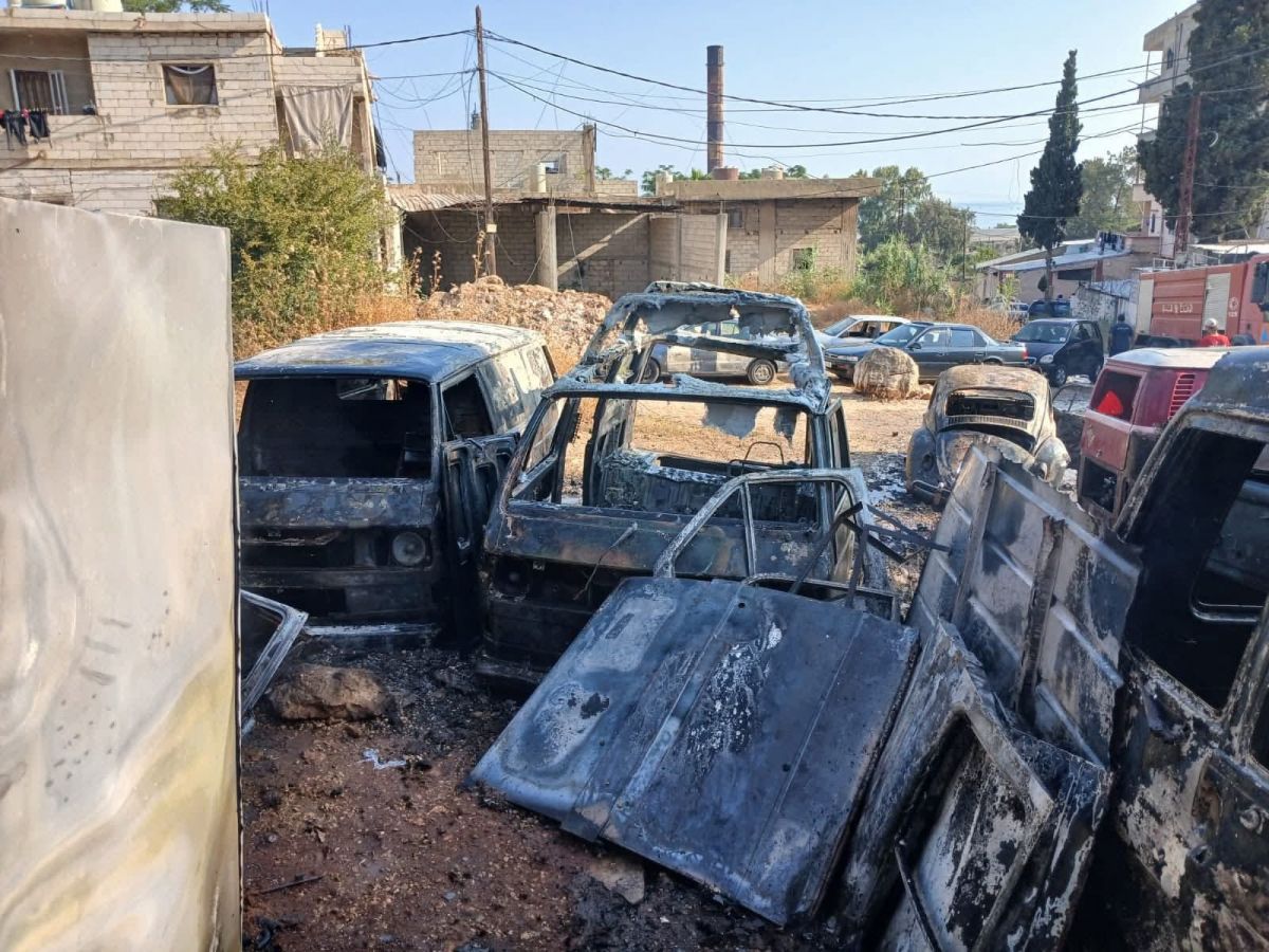 Fire erupts outside used auto parts shop in Beddawi, damages four vans Fire erupts outside used auto parts shop in Beddawi, damages four vans