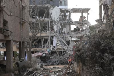 L'armée israélienne dit frapper « des dizaines » de lanceurs de missiles en Iran