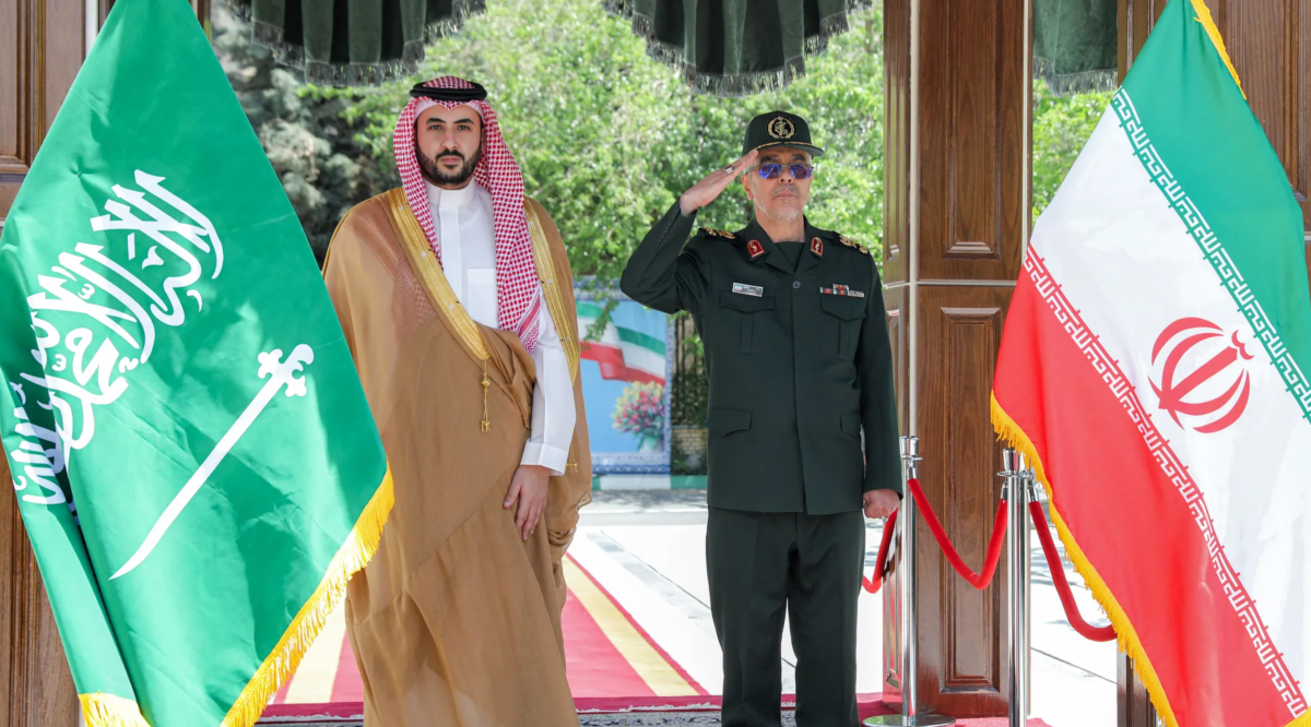 Strikes in Iran: Gulf states bet on prudence