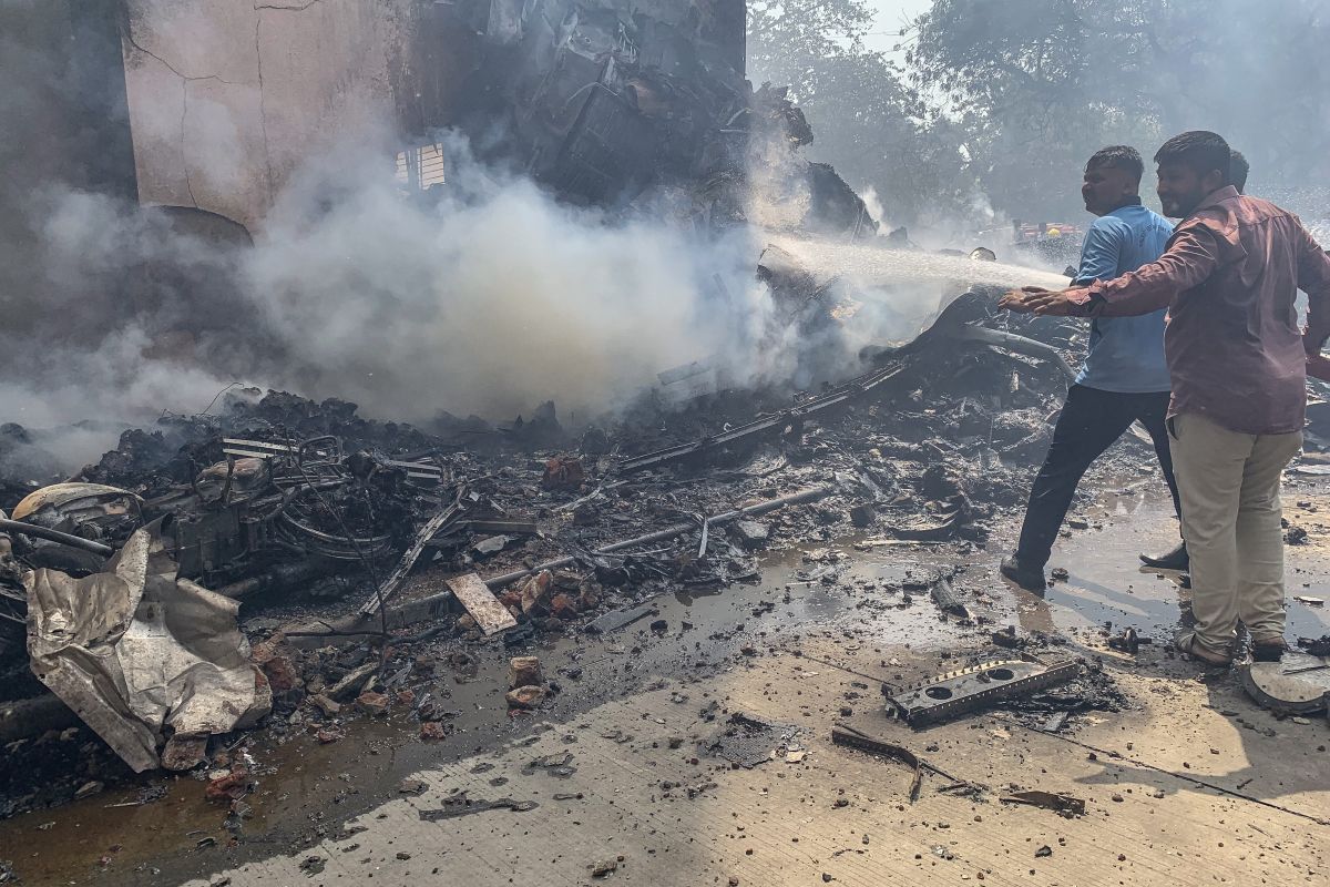 Un Boeing d'Air India s'écrase sur une zone résidentielle, au moins 265 morts Un Boeing d'Air India s'écrase sur une zone résidentielle, au moins 265 morts