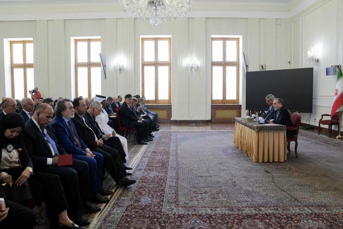 'It is very unlikely that the Iranian regime will collapse'