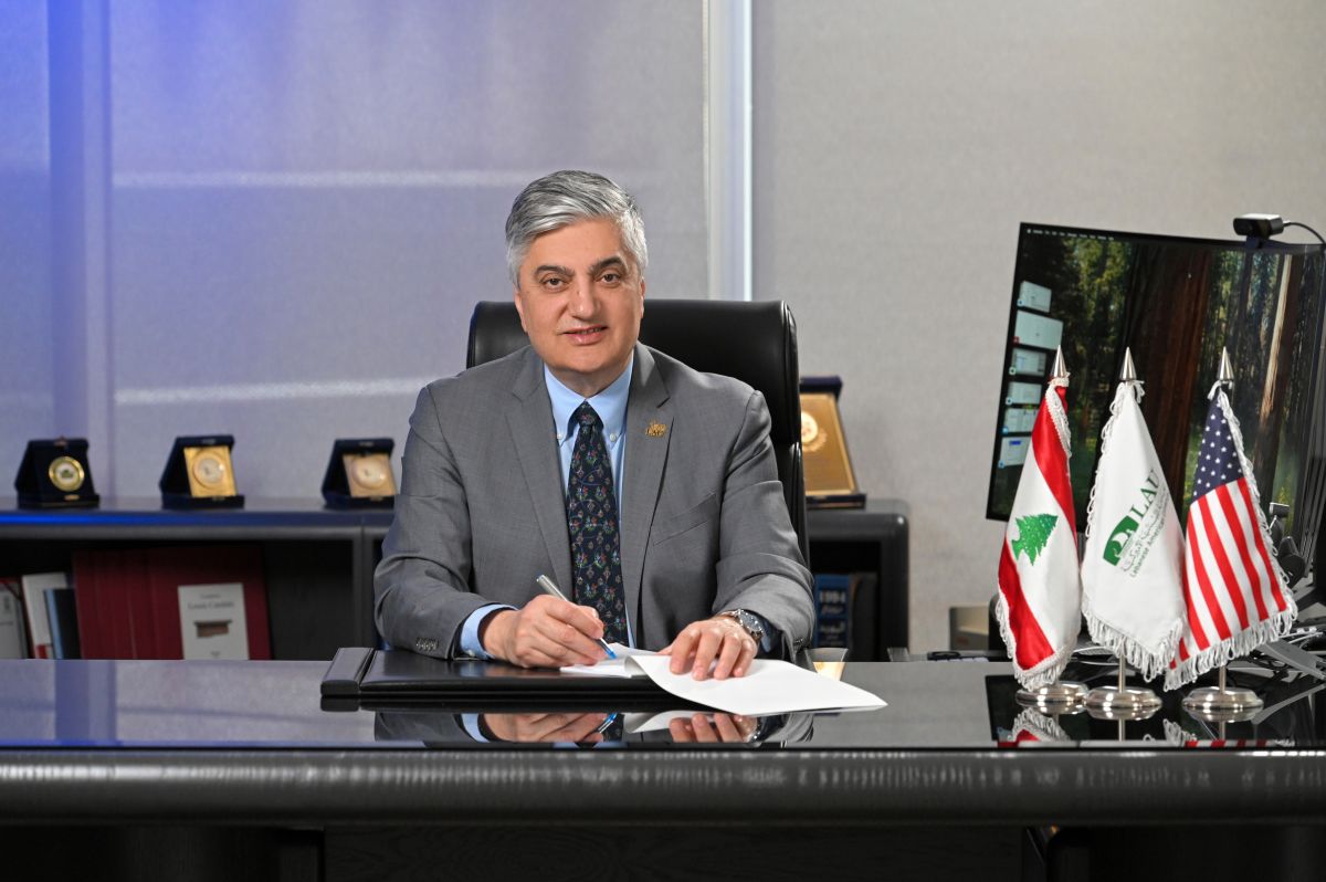 À la tête de la LAU, le Dr Chaouki Abdallah redéfinit les priorités de l’enseignement supérieur À la tête de la LAU, le Dr Chaouki Abdallah redéfinit les priorités de l’enseignement supérieur