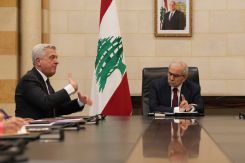 Filippo Grandi et Nawaf Salam lors d'une réunion au Grand Sérail, le 19 juin 2025. Photo Mohammad Yassine / L'Orient-Le Jour