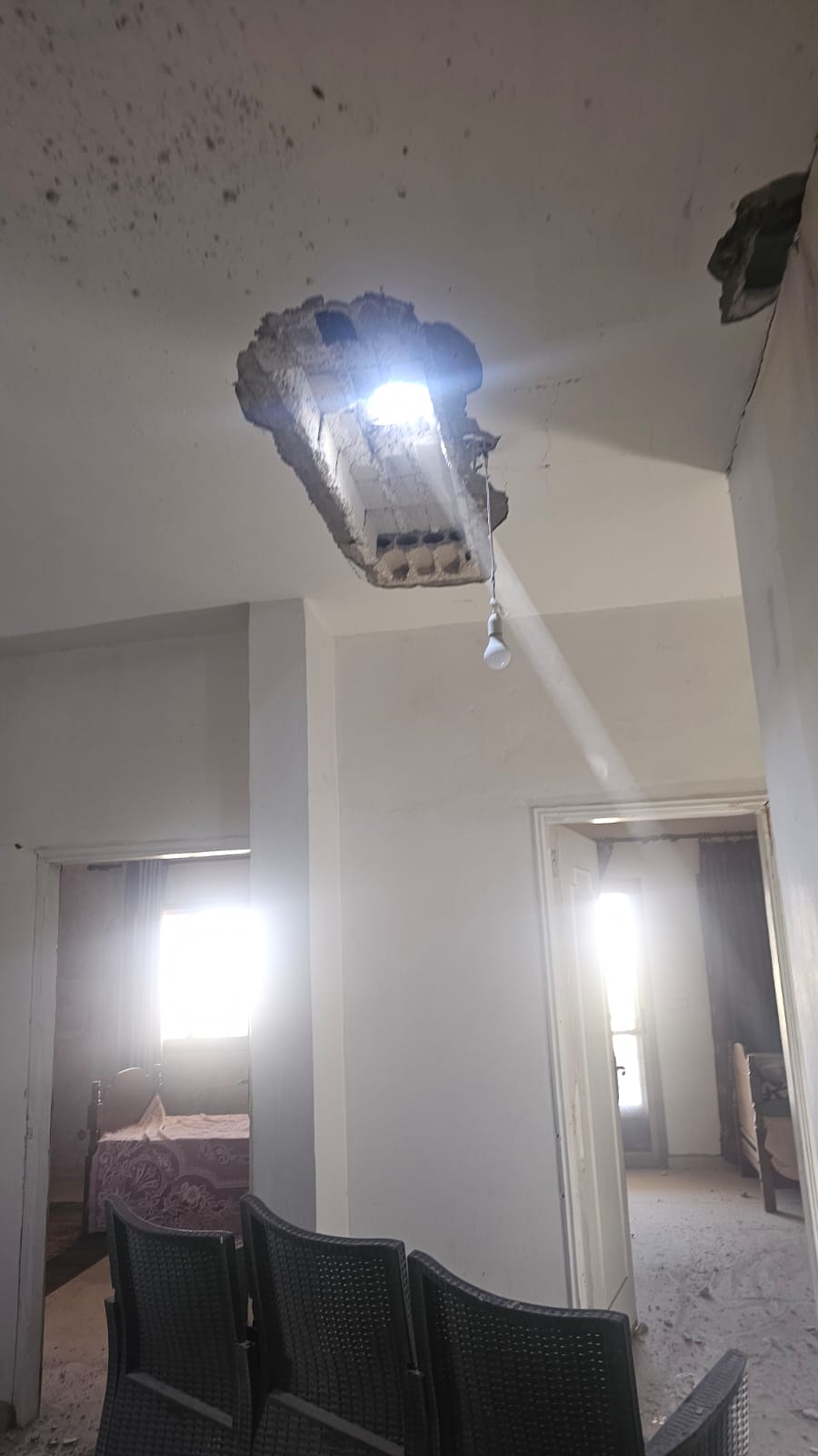 Une maison inhabitée à Barich au Liban-Sud touchée par deux missiles israéliens Une maison inhabitée à Barich au Liban-Sud touchée par deux missiles israéliens