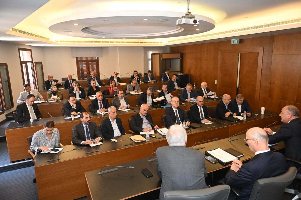 Parliament awaits Salam government to move forward