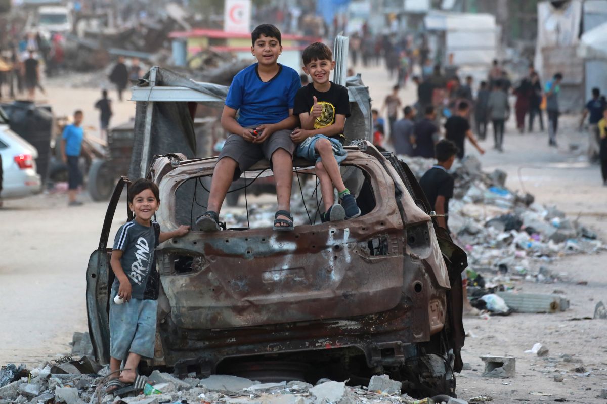 Au moins 50 Palestiniens tués par des tirs israéliens près d'un centre d'aide à Khan Younès Au moins 50 Palestiniens tués par des tirs israéliens près d'un centre d'aide à Khan Younès