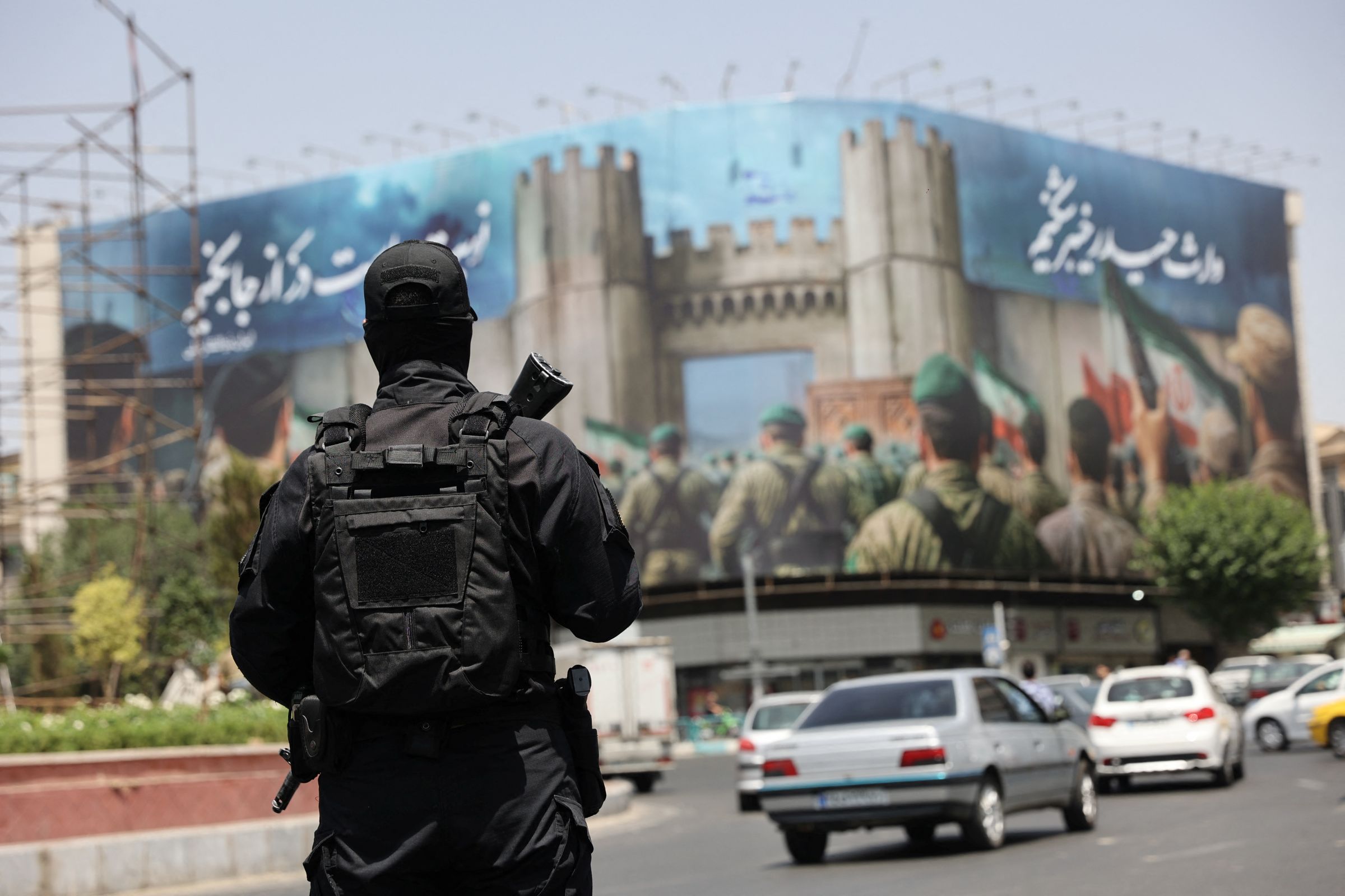 Gorgeous Cessez-le-feu En Iran | Trump Veut Bloquer Les Ports Iraniens, Téhéran Crie À La « Piraterie » Landscape Illustration