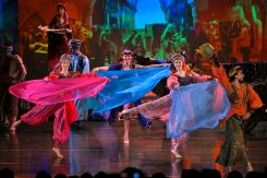 "One Thousand and One Nights: The Dream on Stage by the Caracalla Troupe. Photo by Nabi Ismaïl"