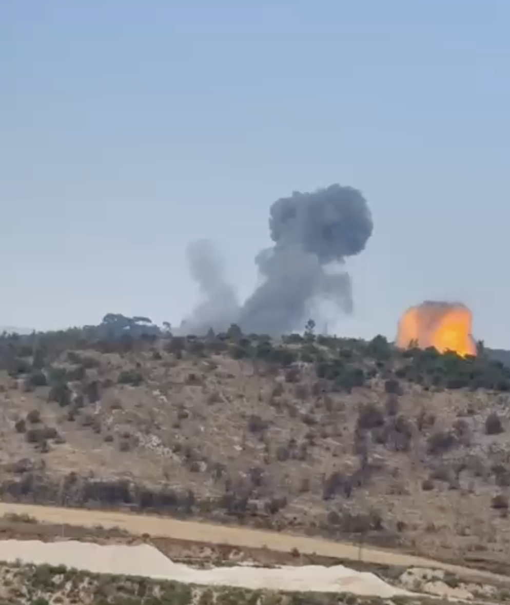 Israël pilonne le Liban-Sud, de très puissantes explosions entendues