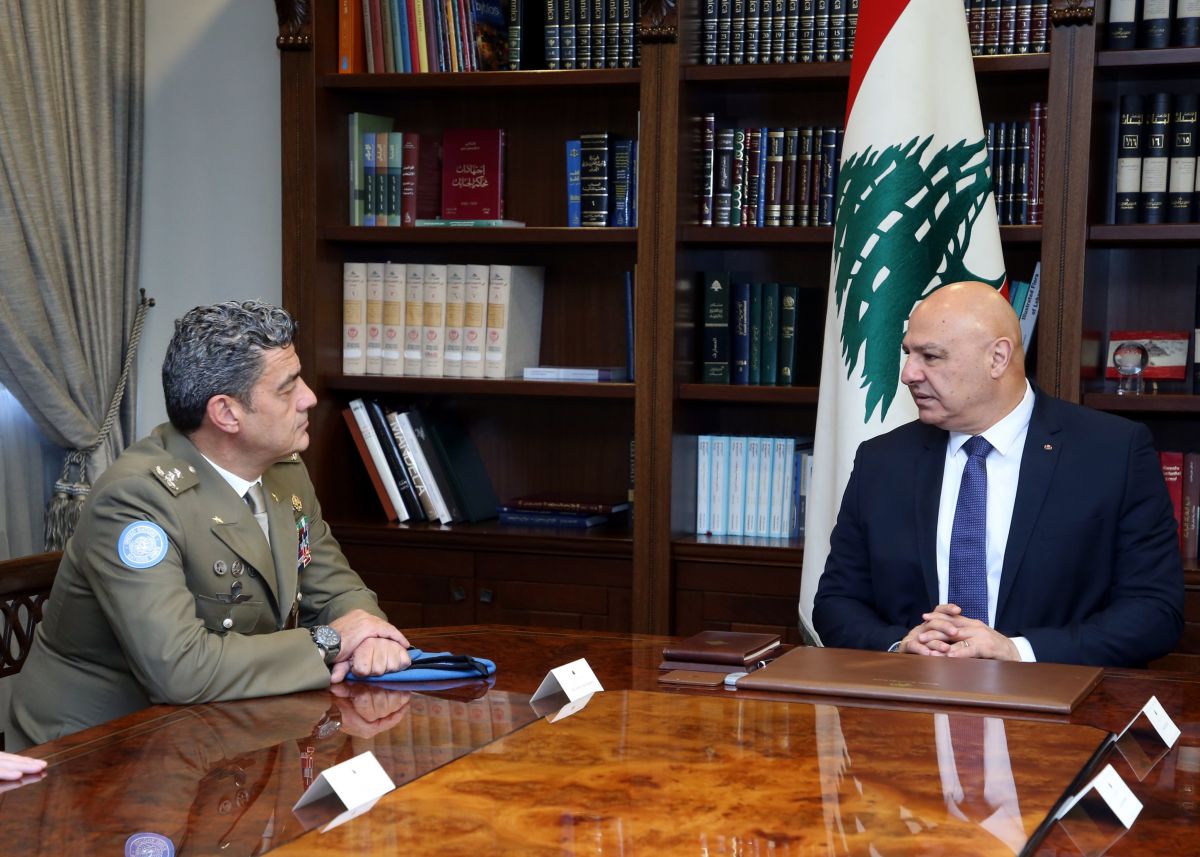 New UNIFIL commander meets Aoun and foreign minister