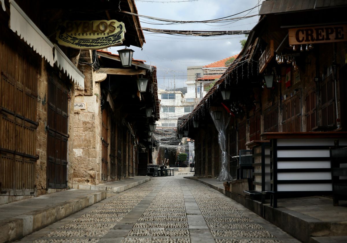 Jbeil enforces new souk rules, says it's 'step one of a bigger plan' Jbeil enforces new souk rules, says it's 'step one of a bigger plan'