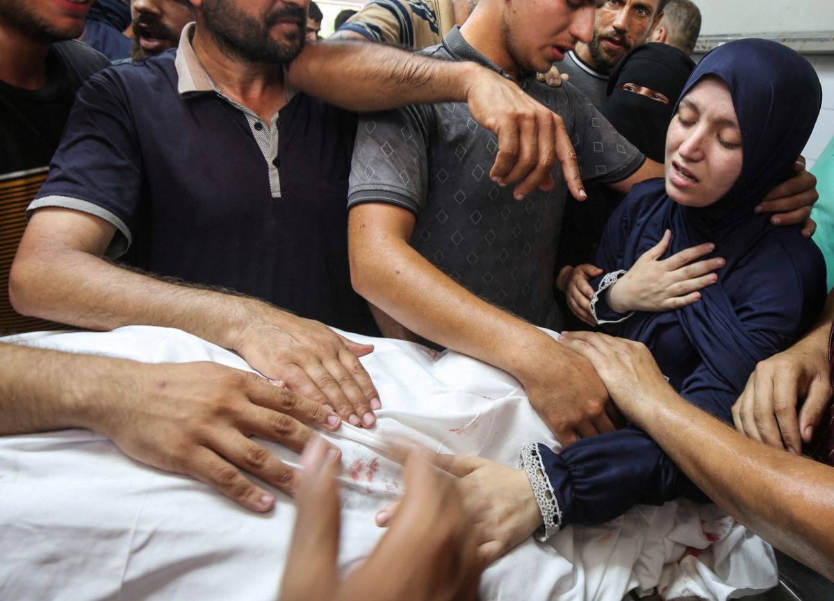 Netanyahu vows to uproot Hamas as cease-fire proposals are discussed